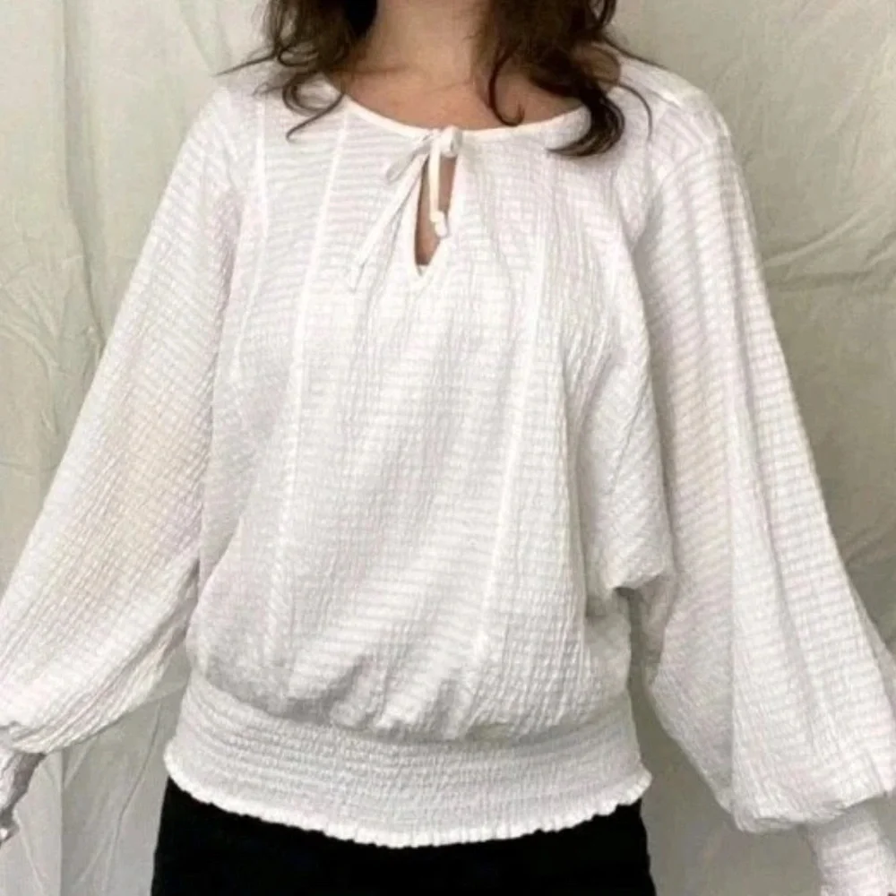 ANTHROPOLOGIE White Long Sleeve Rebecca Smocked Top - Picture 6 of 12